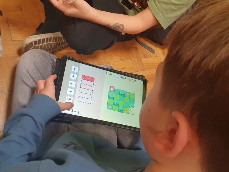 Nauka kodowania z Code Monkey Jr! #LaboratoriaPrzyszłości